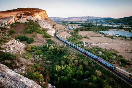 В мае начнет курсировать поезд Мурманск – Крым