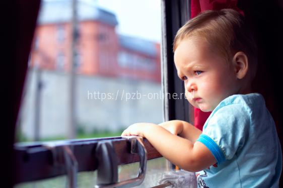 Дети на летний отдых железной дорогой
